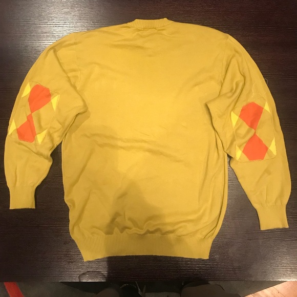 V-Neck men’s sweater - Picture 2 of 3